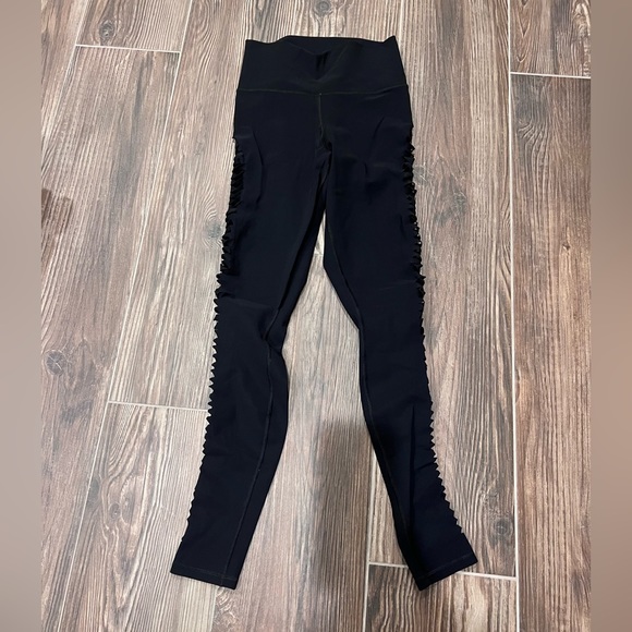 Alo Yoga Legging with Side Slits - Picture 2 of 7